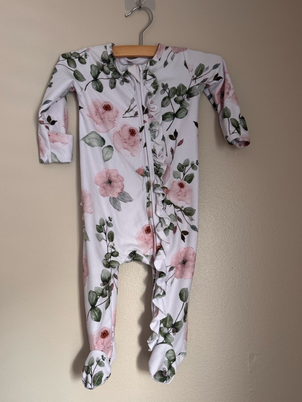 Caden Lane Floral zip up footie pajamas 6-9 months